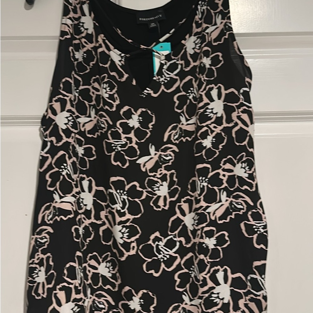 Fortune & Ivy Black Tank Top with Pink & White Floral Print (Stitch Fix)